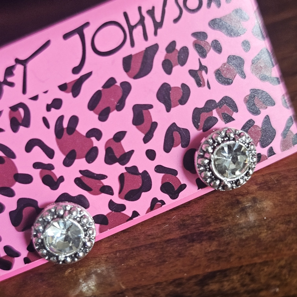 Betsey Johnson Silver Solitaire Crystal Earrings - Picture 3 of 5